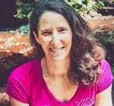 Portrait of Patti Mielziner